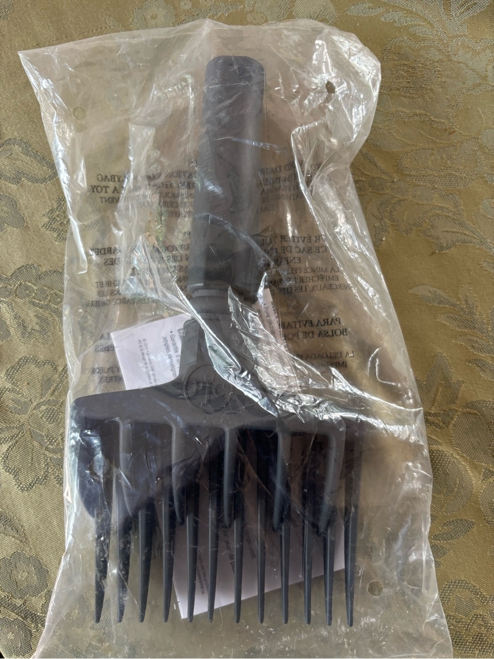 Pampered Chef Black Plastic Herb Stripper and Leaf Picker